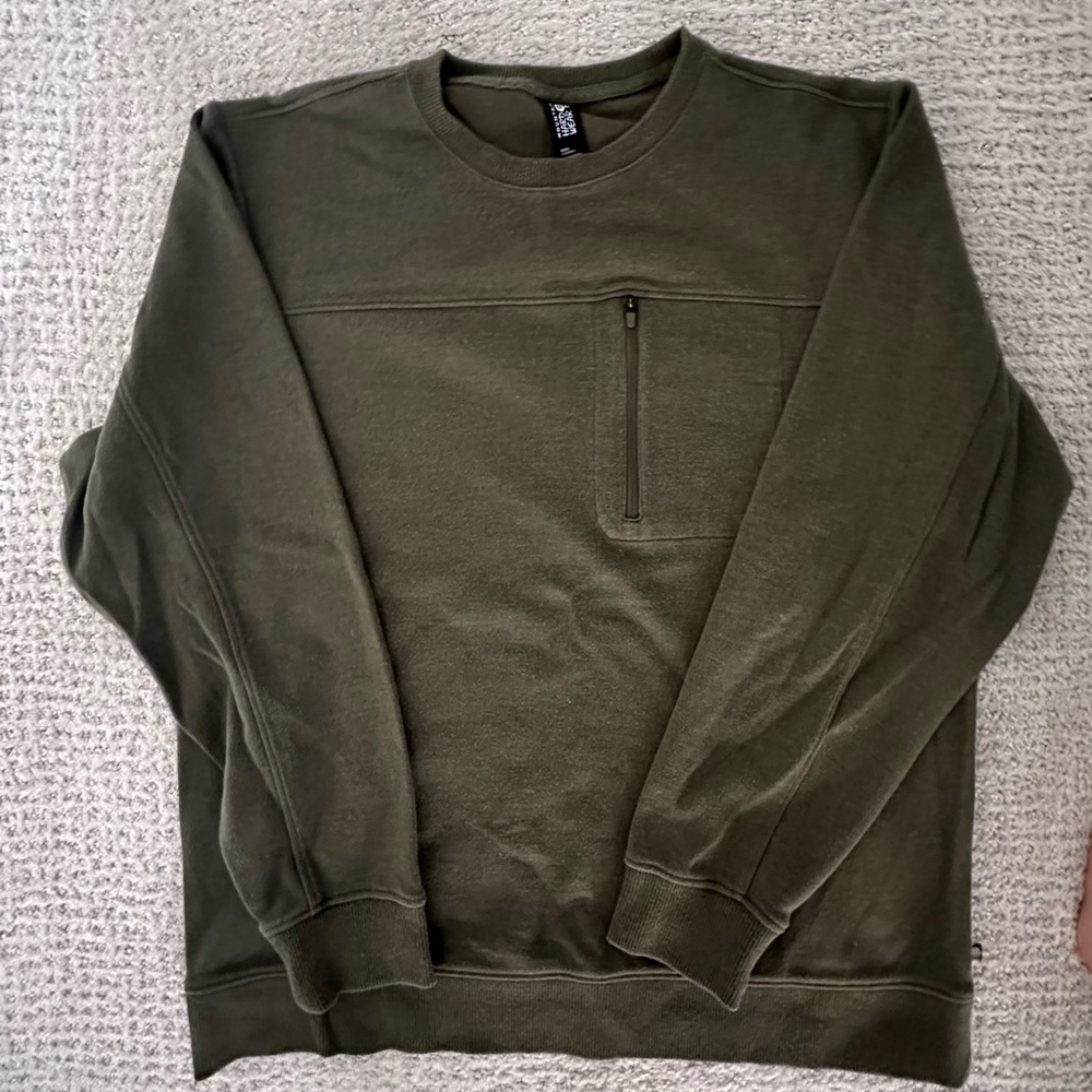 Mountain Hardware Olive Green Men's Sweatshirt
